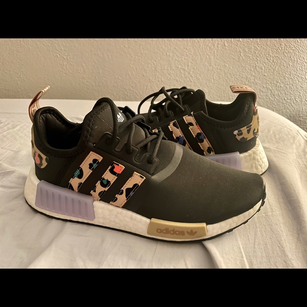 Adidas woman's sneakers